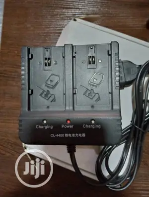 Hi Target Diff. GPS and Total Station Double Battery Charger