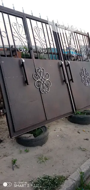 Metal Gates