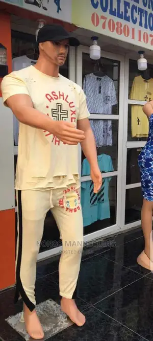 Male Plastic Broad Chest Mannequins