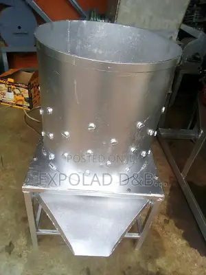 Chicken Defeathering Machine