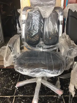 Kidney Chair