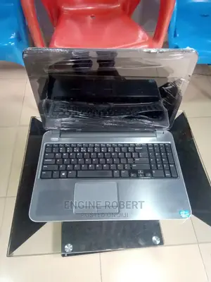 Laptop Dell Inspiron 15 5551 4GB Intel Core i3 HDD 500GB