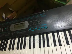 Casio CTK 2100 Keyboard