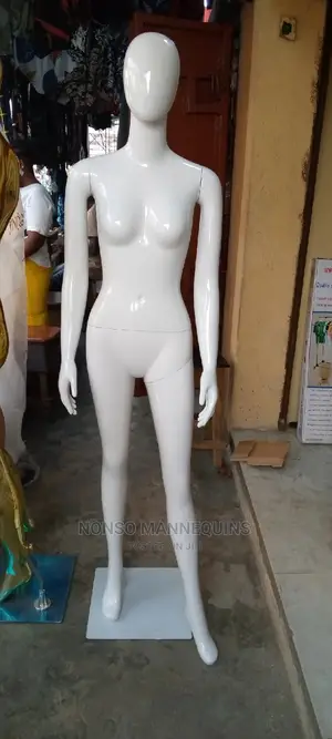 Size 8 Glossy White Facelsss Mannequins