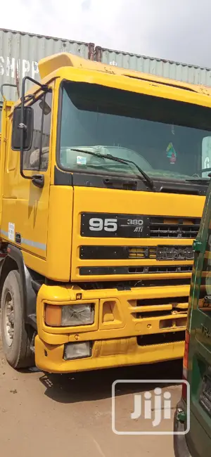 Daf 95 Ati 380 2001 Yellow