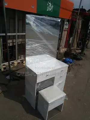 5ft Tall Dresser