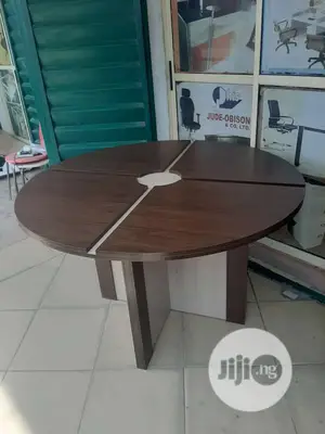 Mini Round Conference Table