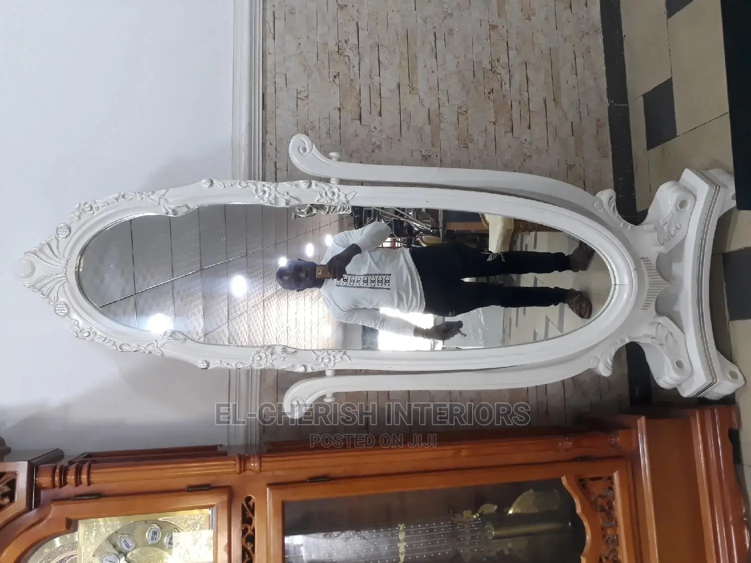 Royal Mirror