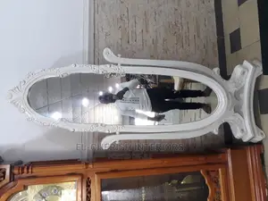 Royal Mirror