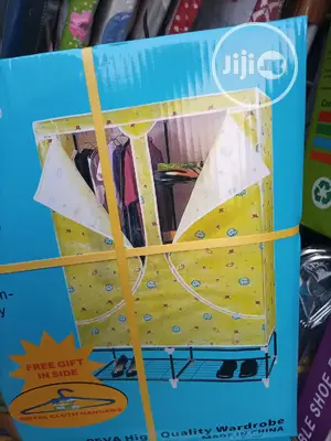 Portable Adjustable Wardrobe With Extra Clothes Hanger