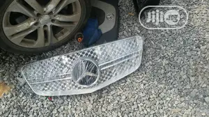 Front Grill Mercedes Benz 212