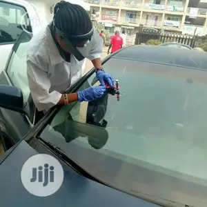 Car Cracked Windscreen/Windshield