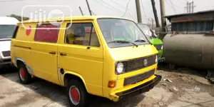 Volkswagen Transporter 1999 Yellow