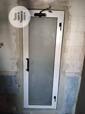 Aluminium Hinge Door