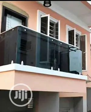 Frameless Tampered Glass Designs at Affordable Prices