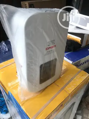 Qasa Wall Mounted 5000w Digital Stabilizer