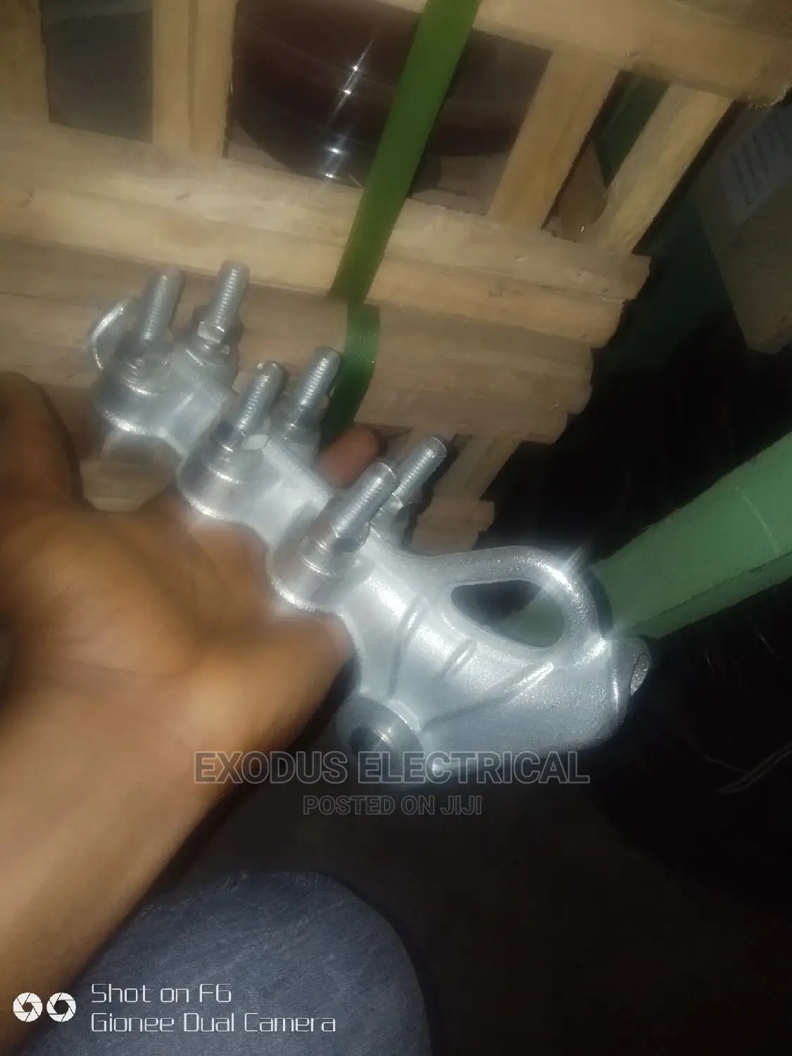 6 Bolt Clamp