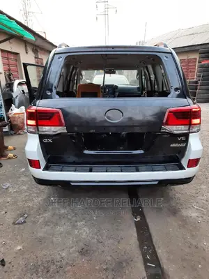 Toyota Land Cruiser 2008 Edition Upgraded To 2018 Model