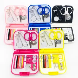 1pcs Cute Case Almighty Home Accessories Mini-Sewing Kit