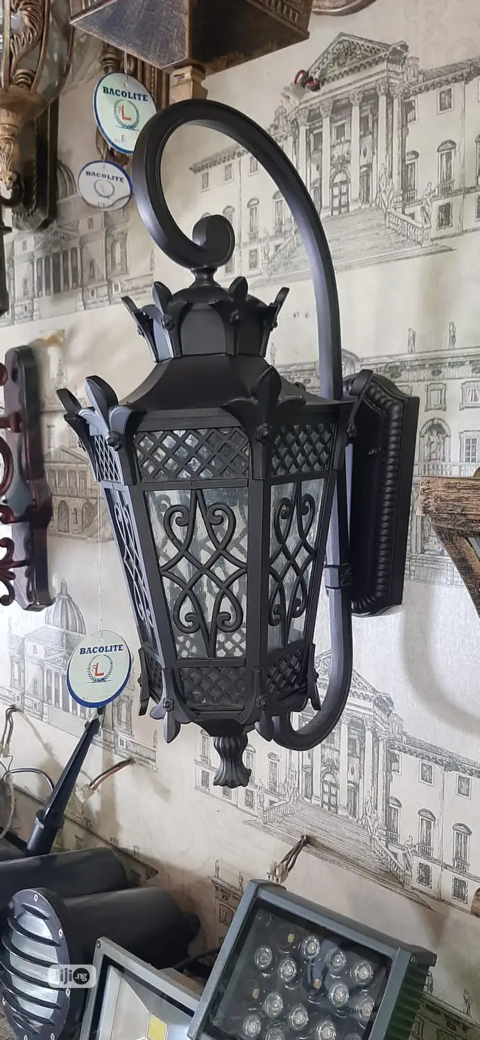 Big Gate Lamp