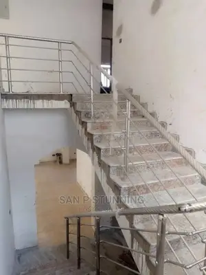 Stainless Handrail With Twisted Top
