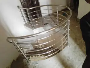 Stainless Steel Handrail With Pipe Carrier