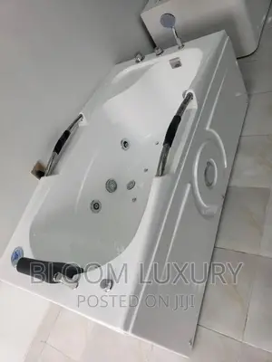 Jacuzzi Bathtub