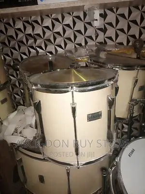 Yamaha Parade Drumset 6n1