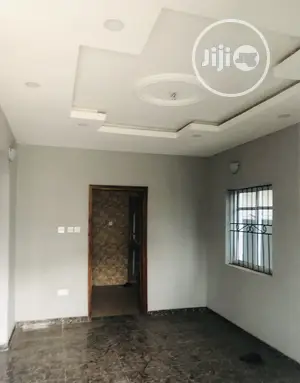 Furnished 2bdrm Block of Flats in Surulere for rent