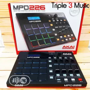 Akai MPD 226