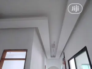 Plasterboard /Wall Screeding