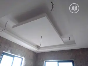 Plasterboard /Wall Screeding