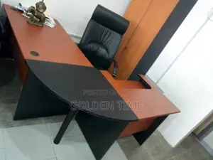 C- Top Office Table 1.4 Miter