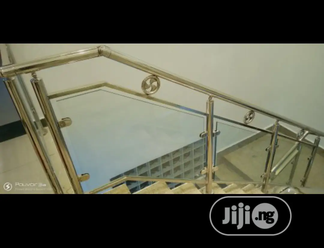 Stainless Handrails With Glass