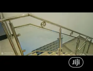 Stainless Handrails With Glass