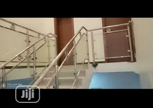 Stainless Handrails With Glass