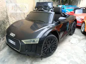 Cool Uk Used Licensed 12 Volt Audi R8 Spyder Kids Super Car
