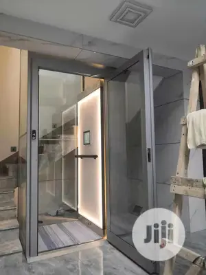 Small Scale Elevator
