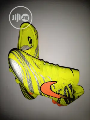 Quality Original Soccer Football Boots