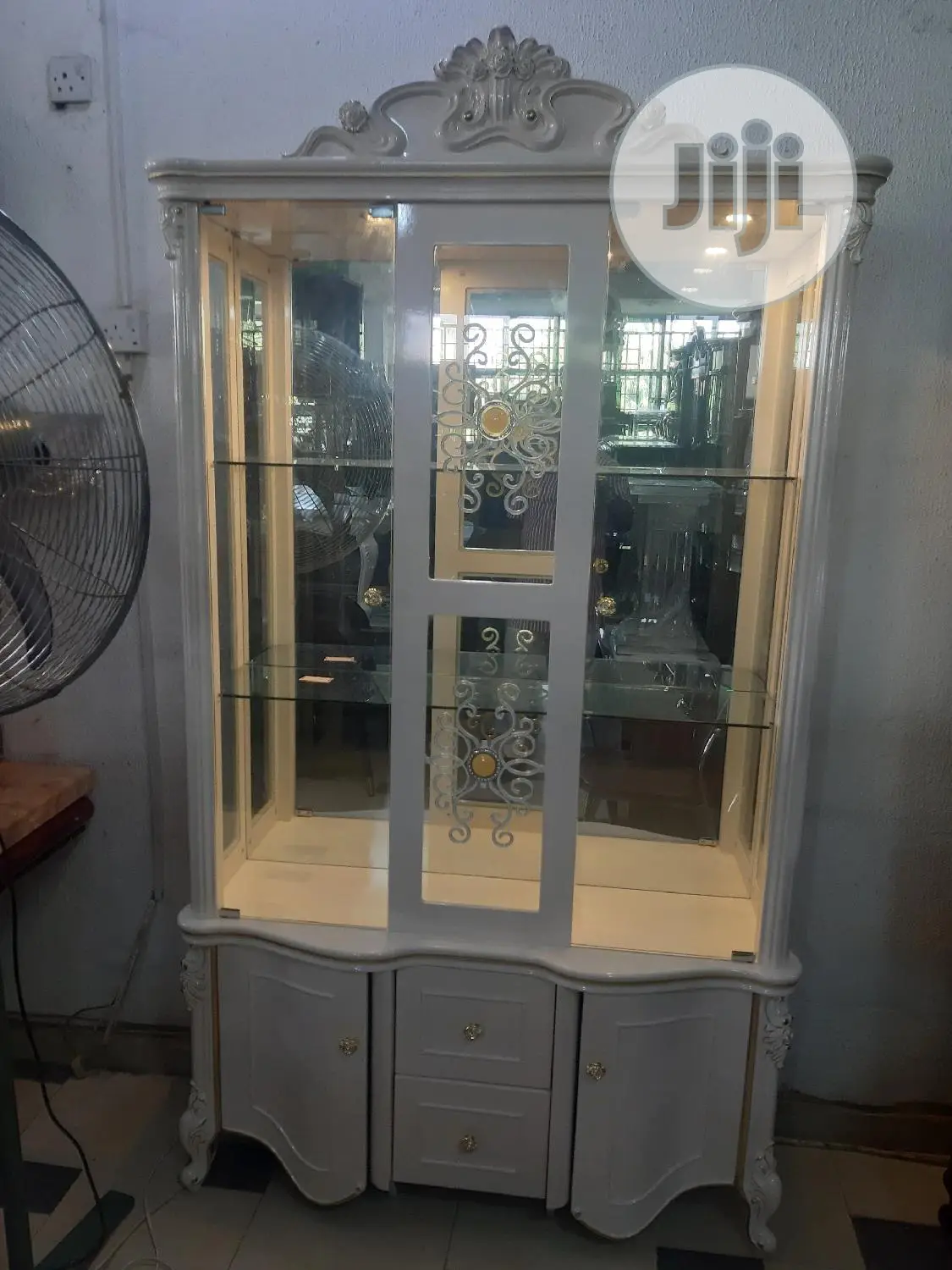 Wine Bar/Display Unit