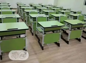Highet Quality Modern Classroom Chairs/Desks