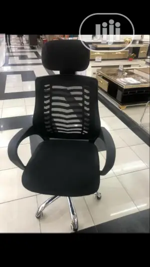 Office Fabric Swivel Chair With Headrest