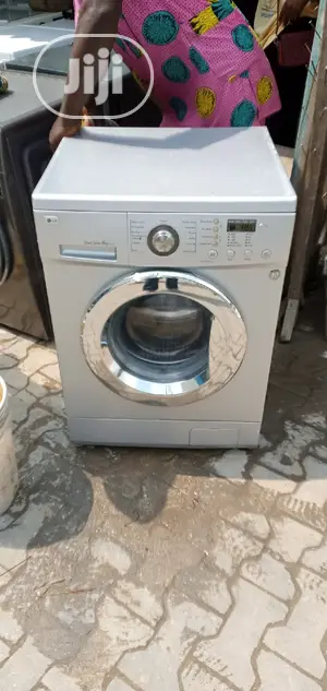 8kg Wash and Spin Washing Machine for Sale. Working Well