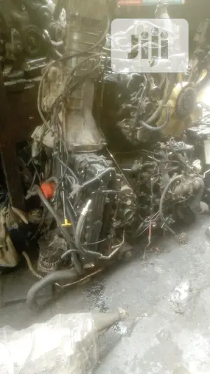 Ford Cherokee Straight Engine and V.8 FORIGN USED JAPAN.