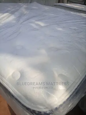 USA 4.5by6 Posturepedic Spring Mattress