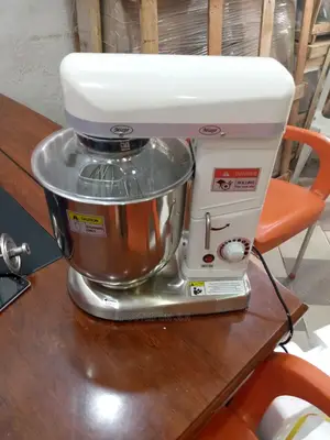10 Liter's Cake Mixer