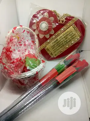 Lovers Package 02 (Frame, Rose Flower, Rose Basket Bag)