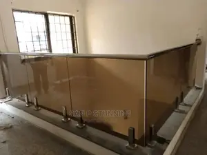 Framless Rail for Bacony