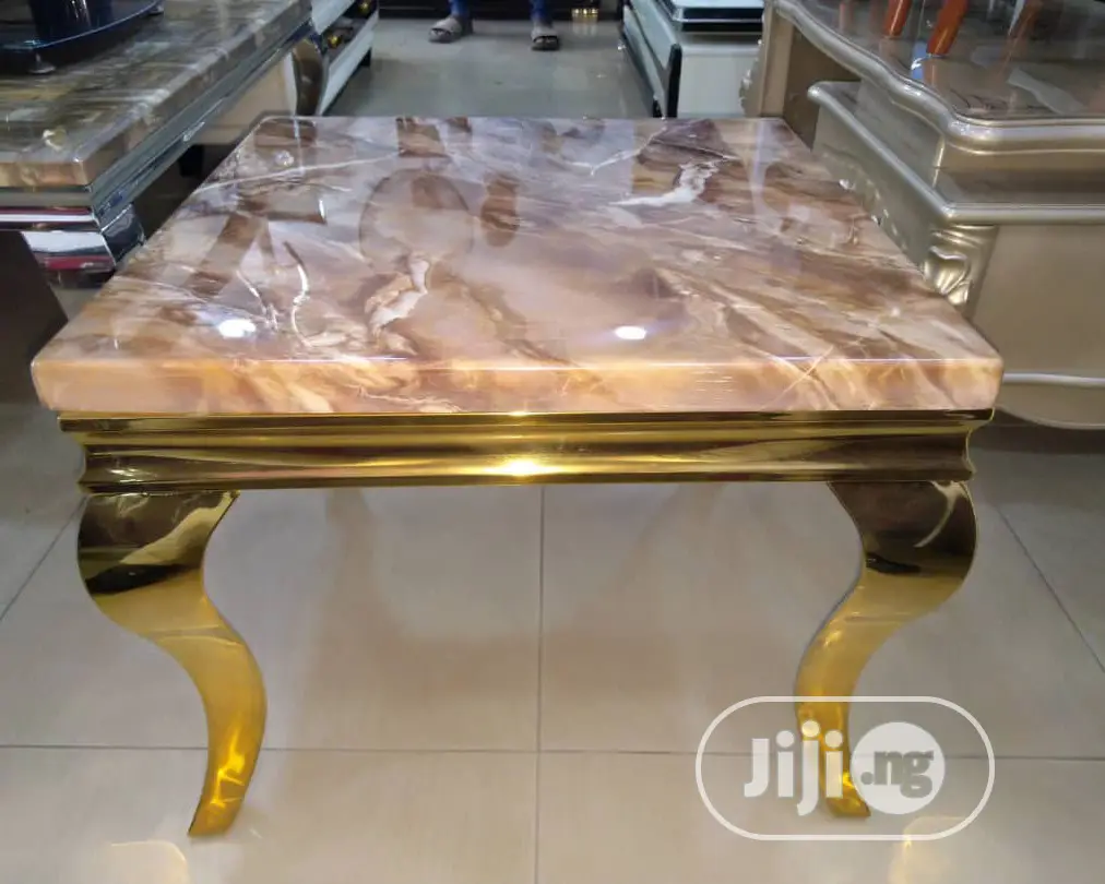 Marble Center Table With 2 Side Stools