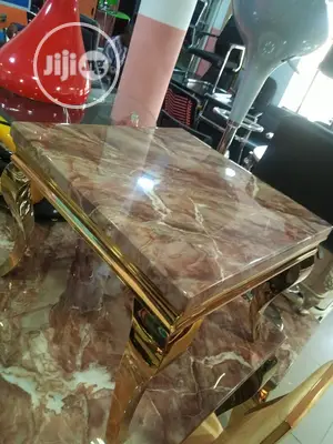 Marble Center Table With 2 Side Stools